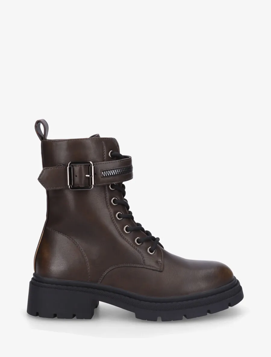 Bottines montantes à lacets