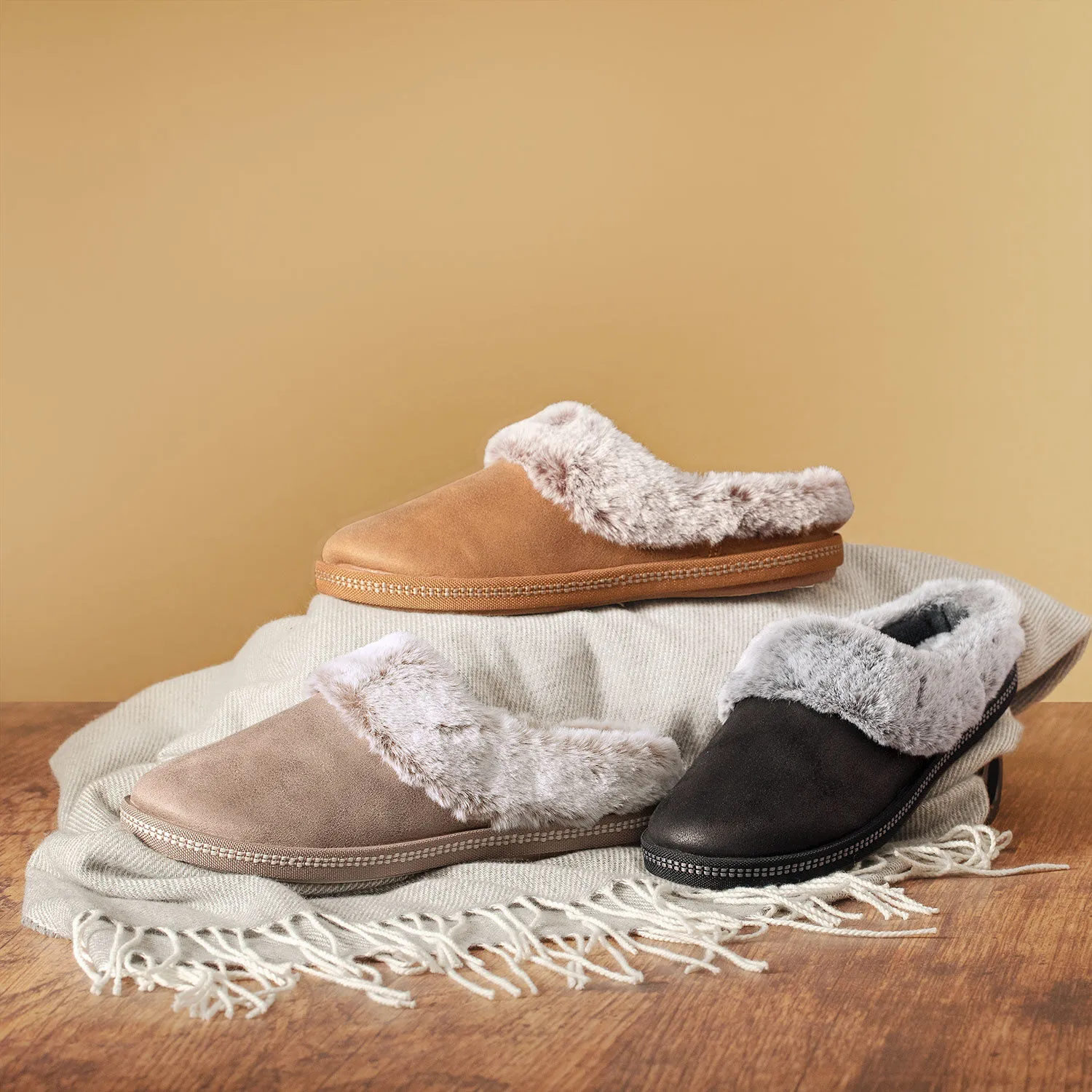 Pantoufle SKECHERS pour dames en microfibre douillette ⋆ Lehner Versand